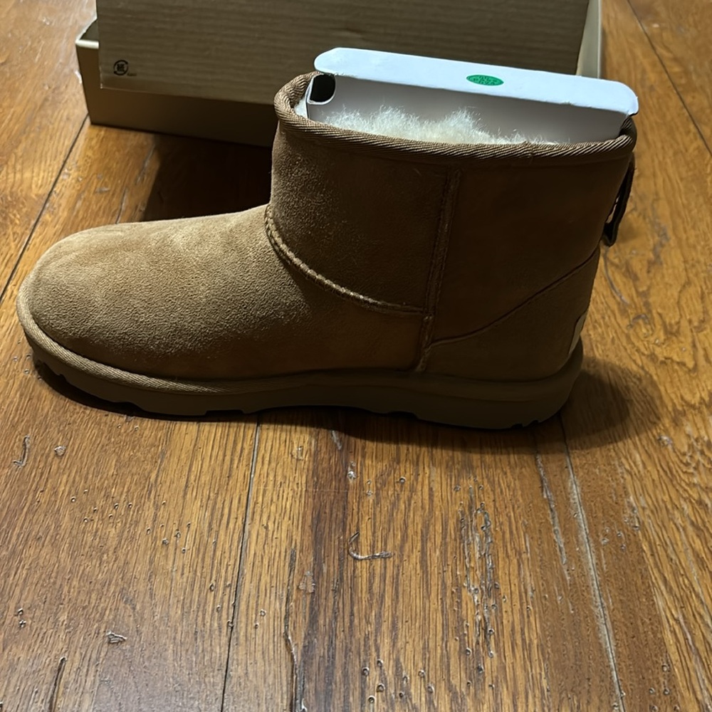 UGG classic mini ll - Picture 3 of 5